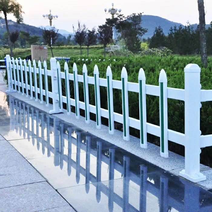 PVC草坪護（hù）欄